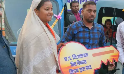 दिव्यांगजन स्वावलंबन को नई दिशा, शासन की संवेदनशील पहल से चंदन निलहर बने आत्मनिर्भर दिव्यांगजन स्वावलंबन को नई दिशा, शासन की संवेदनशील पहल से चंदन निलहर बने आत्मनिर्भर