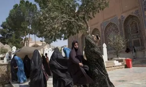 सरकारी उपेक्षा के बीच Pakistan में जारी है तेज़ जनसंख्या वृद्धि सरकारी उपेक्षा के बीच Pakistan में जारी है तेज़ जनसंख्या वृद्धि