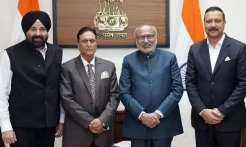 नेशनल कॉन्फ्रेंस के नए चुने गए सांसदों ने VP को J&K में विकास की चुनौतियों से अवगत कराया नेशनल कॉन्फ्रेंस के नए चुने गए सांसदों ने VP को J&K में विकास की चुनौतियों से अवगत कराया