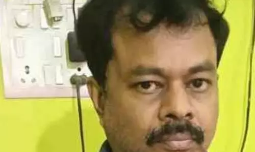 रिटायर्ड कर्मचारी से 79 लाख की ठगी, अंबिकापुर पुलिस ने फ्रॉड को दबोचा रिटायर्ड कर्मचारी से 79 लाख की ठगी, अंबिकापुर पुलिस ने फ्रॉड को दबोचा