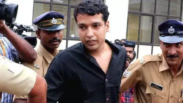 kerala: मार्टिन मामले में अपना पक्ष रखने के लिए कोर्ट में सामने आया kerala: मार्टिन मामले में अपना पक्ष रखने के लिए कोर्ट में सामने आया