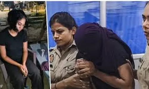 Indore: सोनम की सहेलियों पर कोर्ट की नजर, पूछताछ तेज Indore: सोनम की सहेलियों पर कोर्ट की नजर, पूछताछ तेज