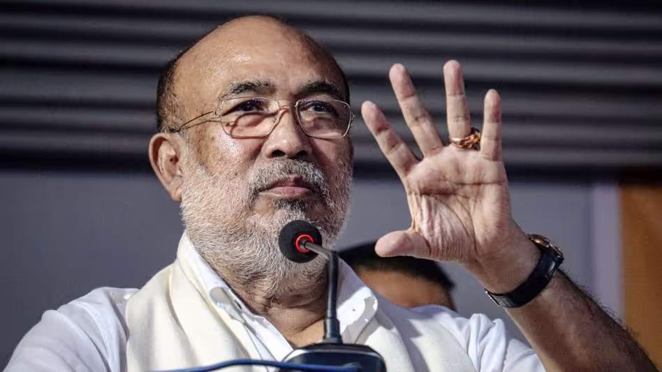 Manipur के विधायकों को बीजेपी के समन पर बीरेन सिंह ने कहा, ‘इंतज़ार करो और देखो’ Manipur के विधायकों को बीजेपी के समन पर बीरेन सिंह ने कहा, ‘इंतज़ार करो और देखो’