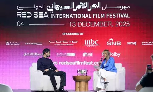 Riz Ahmed ने करियर संघर्ष और सफलता की यात्रा पर खोले दिल के राज Riz Ahmed ने करियर संघर्ष और सफलता की यात्रा पर खोले दिल के राज