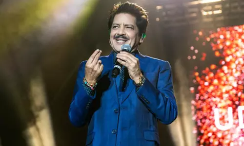 Udit नारायण बोले—‘कोई मिल गया’ रिकॉर्डिंग के दौरान मैं बहुत नर्वस था Udit नारायण बोले—‘कोई मिल गया’ रिकॉर्डिंग के दौरान मैं बहुत नर्वस था