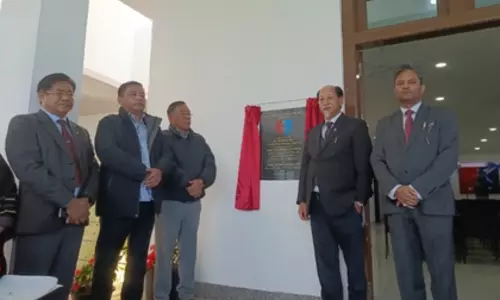 नागालैंड के CM रियो ने पुलिस से गर्व, अखंडता और एकता बनाए रखने का आग्रह किया नागालैंड के CM रियो ने पुलिस से गर्व, अखंडता और एकता बनाए रखने का आग्रह किया