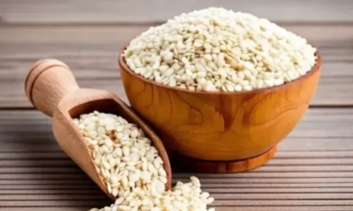 सर्दियों में रोजाना तिल खाने से मिलेंगे अद्भुत फायदे, दिल का रखेगा ख्याल सर्दियों में रोजाना तिल खाने से मिलेंगे अद्भुत फायदे, दिल का रखेगा ख्याल