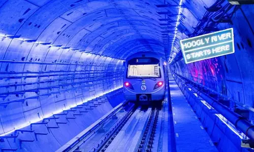 Green Line के समय में बड़ा बदलाव, इस बार हावड़ा-कोलकाता का सफर आसान Green Line के समय में बड़ा बदलाव, इस बार हावड़ा-कोलकाता का सफर आसान