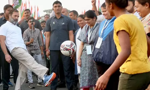 राहुल गांधी हैदराबाद में मेस्सी के जीओएटी इंडिया टूर इवेंट में होंगे शामिल राहुल गांधी हैदराबाद में मेस्सी के जीओएटी इंडिया टूर इवेंट में होंगे शामिल