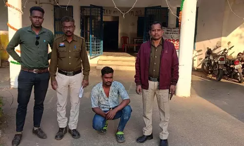 अवैध शराब पर बड़ी कार्रवाई, महुआ शराब के साथ युवक गिरफ्तार