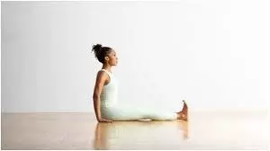 Surya Namaskar: सुबह सूर्य नमस्कार के 12 आसन देंगे 10 गुना फायदा Surya Namaskar: सुबह सूर्य नमस्कार के 12 आसन देंगे 10 गुना फायदा