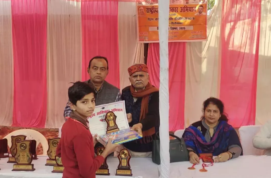 Auraiya: कोर्ट ने पति और सास को दहेज हत्या में सुनाई 10 साल की सजा Auraiya: कोर्ट ने पति और सास को दहेज हत्या में सुनाई 10 साल की सजा