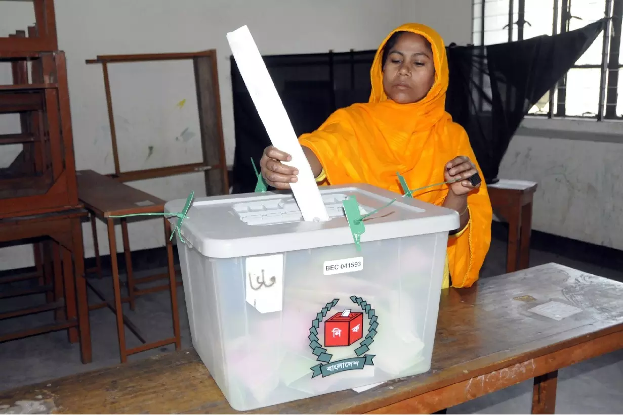 Bangladesh: नेशनल इलेक्शन और रेफरेंडम 12 फरवरी को होंगे Bangladesh: नेशनल इलेक्शन और रेफरेंडम 12 फरवरी को होंगे