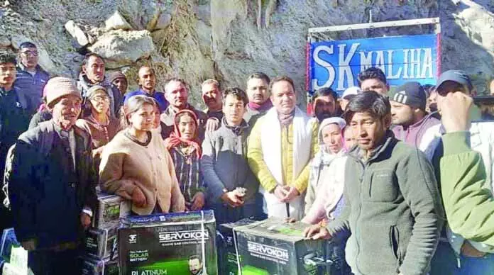 Sunil Sharma ने पद्दार, गांधारी का 2 दिन का बड़ा दौरा किया Sunil Sharma ने पद्दार, गांधारी का 2 दिन का बड़ा दौरा किया