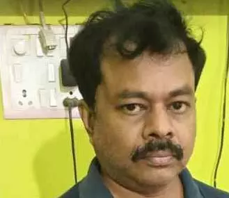 रिटायर्ड कर्मचारी से 79 लाख की ठगी, अंबिकापुर पुलिस ने फ्रॉड को दबोचा रिटायर्ड कर्मचारी से 79 लाख की ठगी, अंबिकापुर पुलिस ने फ्रॉड को दबोचा
