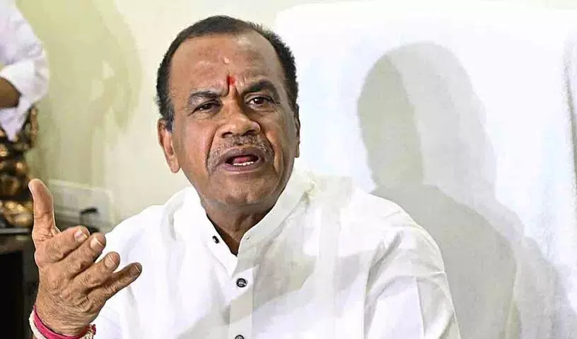 Akhanda 2 के टिकट की कीमत में बढ़ोतरी पर मंत्री कोमाटिरेड्डी वेंकटरेड्डी Akhanda 2 के टिकट की कीमत में बढ़ोतरी पर मंत्री कोमाटिरेड्डी वेंकटरेड्डी