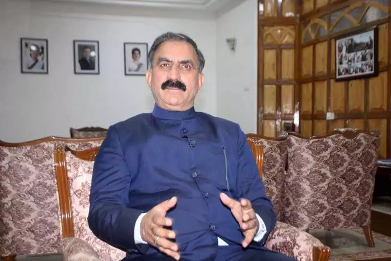 Himachal CM ने कल्याणकारी योजनाओं के तहत वित्तीय सहायता वितरित की Himachal CM ने कल्याणकारी योजनाओं के तहत वित्तीय सहायता वितरित की