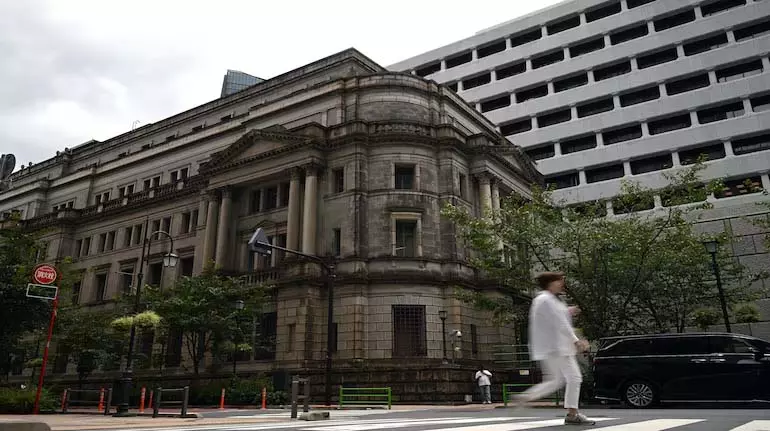 BOJ के मुताबिक हाइकिंग साइकिल 0.75% से आगे बढ़ सकता है BOJ के मुताबिक हाइकिंग साइकिल 0.75% से आगे बढ़ सकता है