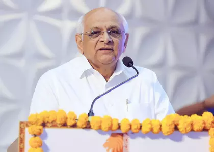 Gujarat की दुर्घटना बीमा योजना बनी करोड़ों नागरिकों की सुरक्षा कवच Gujarat की दुर्घटना बीमा योजना बनी करोड़ों नागरिकों की सुरक्षा कवच