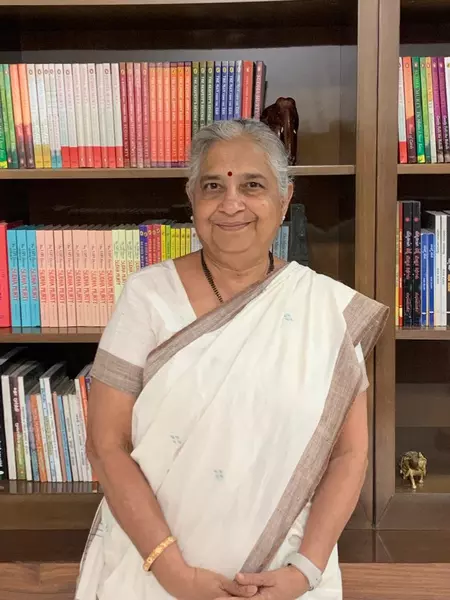 सुधा मूर्ति ने 3 से 6 वर्ष के बच्चों की पढ़ाई और देखभाल को मौलिक अधिकार बनाने की मांग की सुधा मूर्ति ने 3 से 6 वर्ष के बच्चों की पढ़ाई और देखभाल को मौलिक अधिकार बनाने की मांग की