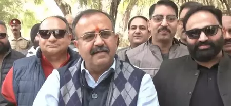 जम्मू-कश्मीर में अवैध रूप से रह रहे बांग्लादेशी नागरिकों के खिलाफ कार्रवाई जरूरी: विक्रम रंधावा जम्मू-कश्मीर में अवैध रूप से रह रहे बांग्लादेशी नागरिकों के खिलाफ कार्रवाई जरूरी: विक्रम रंधावा