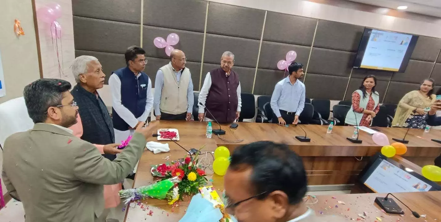 छत्तीसगढ़ सरकार के 2 साल पूरा होने पर राज्य के 21 हजार से ज्यादा श्रमिकों को मिला 20.20 करोड़ रूपए का तोहफा छत्तीसगढ़ सरकार के 2 साल पूरा होने पर राज्य के 21 हजार से ज्यादा श्रमिकों को मिला 20.20 करोड़ रूपए का तोहफा