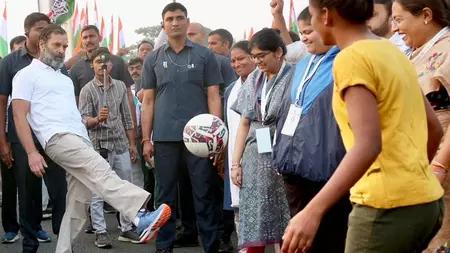 राहुल गांधी हैदराबाद में मेस्सी के जीओएटी इंडिया टूर इवेंट में होंगे शामिल राहुल गांधी हैदराबाद में मेस्सी के जीओएटी इंडिया टूर इवेंट में होंगे शामिल