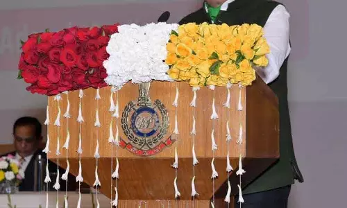 एल-जी ने रिटायरमेंट पर पुलिसकर्मियों के लिए मानद रैंक को मंज़ूरी दी।