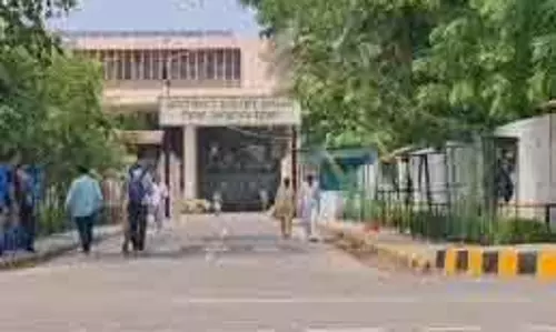 Hisar कोर्ट ने कृषि अधिकारी को 5 साल की सज़ा सुनाई। Hisar कोर्ट ने कृषि अधिकारी को 5 साल की सज़ा सुनाई।