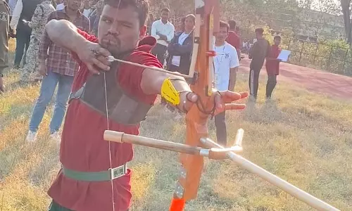 IED हमले में एक पैर खोने के बाद भी जज़्बा अडिग, DRG जवान ने तीरंदाजी प्रतियोगिता में जीता गोल्ड