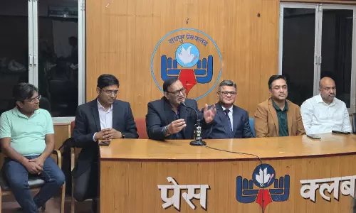 यूरोलॉजी से संबंधित बीमारियों का उपचार यूरोलॉजिस्ट से ही कराने जागरुकता आवश्यक यूरोलॉजी से संबंधित बीमारियों का उपचार यूरोलॉजिस्ट से ही कराने जागरुकता आवश्यक