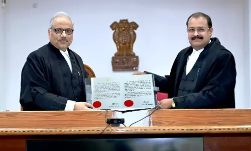 छत्तीसगढ़ उच्च न्यायालय को एक और स्थायी जज मिला, अरविन्द कुमार वर्मा ने ली शपथ छत्तीसगढ़ उच्च न्यायालय को एक और स्थायी जज मिला, अरविन्द कुमार वर्मा ने ली शपथ