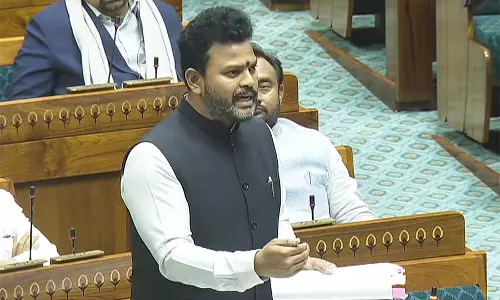 Naidu का बयान: डीरेगुलेटेड मार्केट में हवाई किराया बढ़ने-घटने पर रोक नहीं Naidu का बयान: डीरेगुलेटेड मार्केट में हवाई किराया बढ़ने-घटने पर रोक नहीं