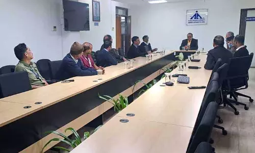 Biju Patnaik Airport ने कोहरे से निपटने की व्यापक तैयारियों का ड्राई रन किया Biju Patnaik Airport ने कोहरे से निपटने की व्यापक तैयारियों का ड्राई रन किया