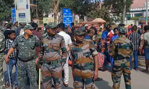 क्योंझर में KISS के छात्र की रहस्यमय मौत के बाद विरोध प्रदर्शन, परिवार ने साजिश का आरोप लगाया क्योंझर में KISS के छात्र की रहस्यमय मौत के बाद विरोध प्रदर्शन, परिवार ने साजिश का आरोप लगाया