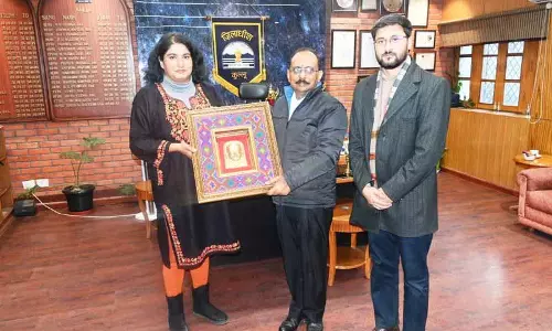Himachal के मुख्य सचिव ने नशामुक्ति केंद्र का निरीक्षण किया Himachal के मुख्य सचिव ने नशामुक्ति केंद्र का निरीक्षण किया