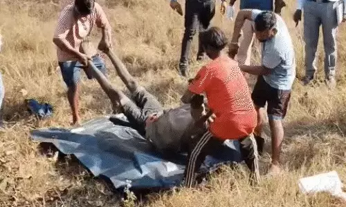 2 शिकारी की लाश मिली, 4 संदिग्धों से पूछताछ जारी 2 शिकारी की लाश मिली, 4 संदिग्धों से पूछताछ जारी