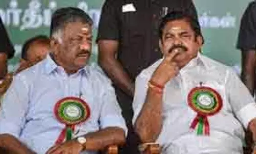 AIADMK ने महिलाओं के लिए ₹1,000 के अधिकार को चुनावी चाल बताया।