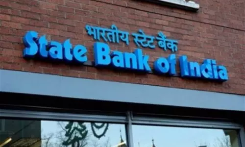 SBI: एसबीआई ने लोन से लेकर एफडी पर घटाईं ब्याज दरें, अगले हफ्ते से होंगी लागू SBI: एसबीआई ने लोन से लेकर एफडी पर घटाईं ब्याज दरें, अगले हफ्ते से होंगी लागू