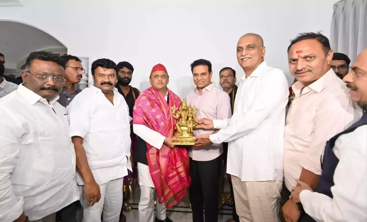 Telangana : अखिलेश भारत को विज़न की ज़रूरत है बंटवारे की नहीं Telangana : अखिलेश भारत को विज़न की ज़रूरत है बंटवारे की नहीं