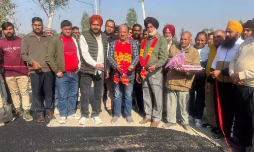 RAMGARH: मैनुअल ने विकास कार्यों का उद्घाटन किया RAMGARH: मैनुअल ने विकास कार्यों का उद्घाटन किया