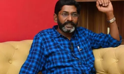 TN पुलिस ने लंबे गतिरोध के बाद यूट्यूबर सावुक्कू शंकर को गिरफ्तार किया TN पुलिस ने लंबे गतिरोध के बाद यूट्यूबर सावुक्कू शंकर को गिरफ्तार किया