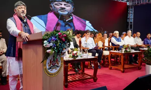 Karnataka कांग्रेस का बड़ा ऐलान, दिल्ली में प्रदर्शन में भारी सहभागिता Karnataka कांग्रेस का बड़ा ऐलान, दिल्ली में प्रदर्शन में भारी सहभागिता