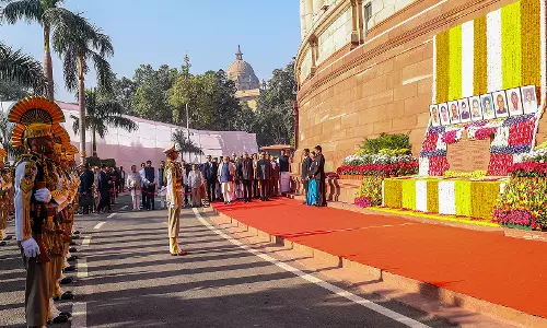 Jaishankar ने संसद हमले के नायकों को श्रद्धांजलि दी