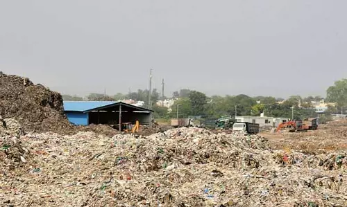 Chandigarh के मेयर ने पुराने कचरे को जल्द से जल्द हटाने का आदेश दिया है