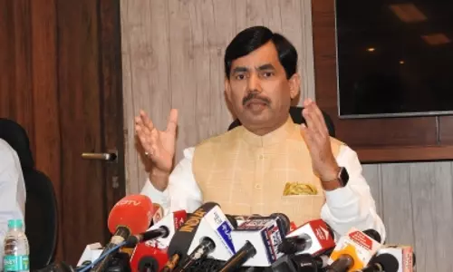 EVM या SIR नहीं, बल्कि नेतृत्व की कमी ने कांग्रेस को दिलाई हार – हुसैन EVM या SIR नहीं, बल्कि नेतृत्व की कमी ने कांग्रेस को दिलाई हार – हुसैन