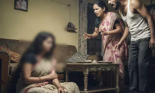 दहेज के लिए विवाहिता की संदिग्ध हत्या, दो मासूम बच्चों की मां बनी शिकार दहेज के लिए विवाहिता की संदिग्ध हत्या, दो मासूम बच्चों की मां बनी शिकार