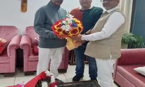 डॉ. चरण दास महंत के जन्मदिन पर प्रबंध संपादक पप्पू फरिश्ता और रवि भरद्वाज ने दी बधाई डॉ. चरण दास महंत के जन्मदिन पर प्रबंध संपादक पप्पू फरिश्ता और रवि भरद्वाज ने दी बधाई