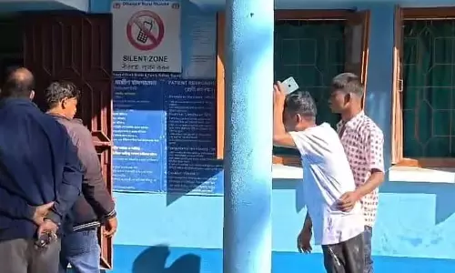 नदी में तैरते हुए दो छोटे पैर मिले: ढाई साल के बच्चे का दुखद अंत