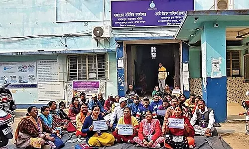 अचानक री-वेरिफिकेशन ऑर्डर पर गुस्सा, दो बर्दवान में BLOs का विरोध प्रदर्शन